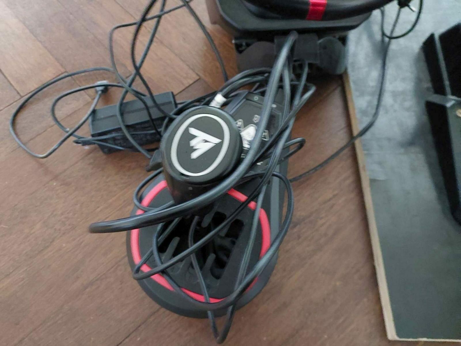 PC & Xbox One Volant Thrustmaster + Pédalier + Levier – Image 2