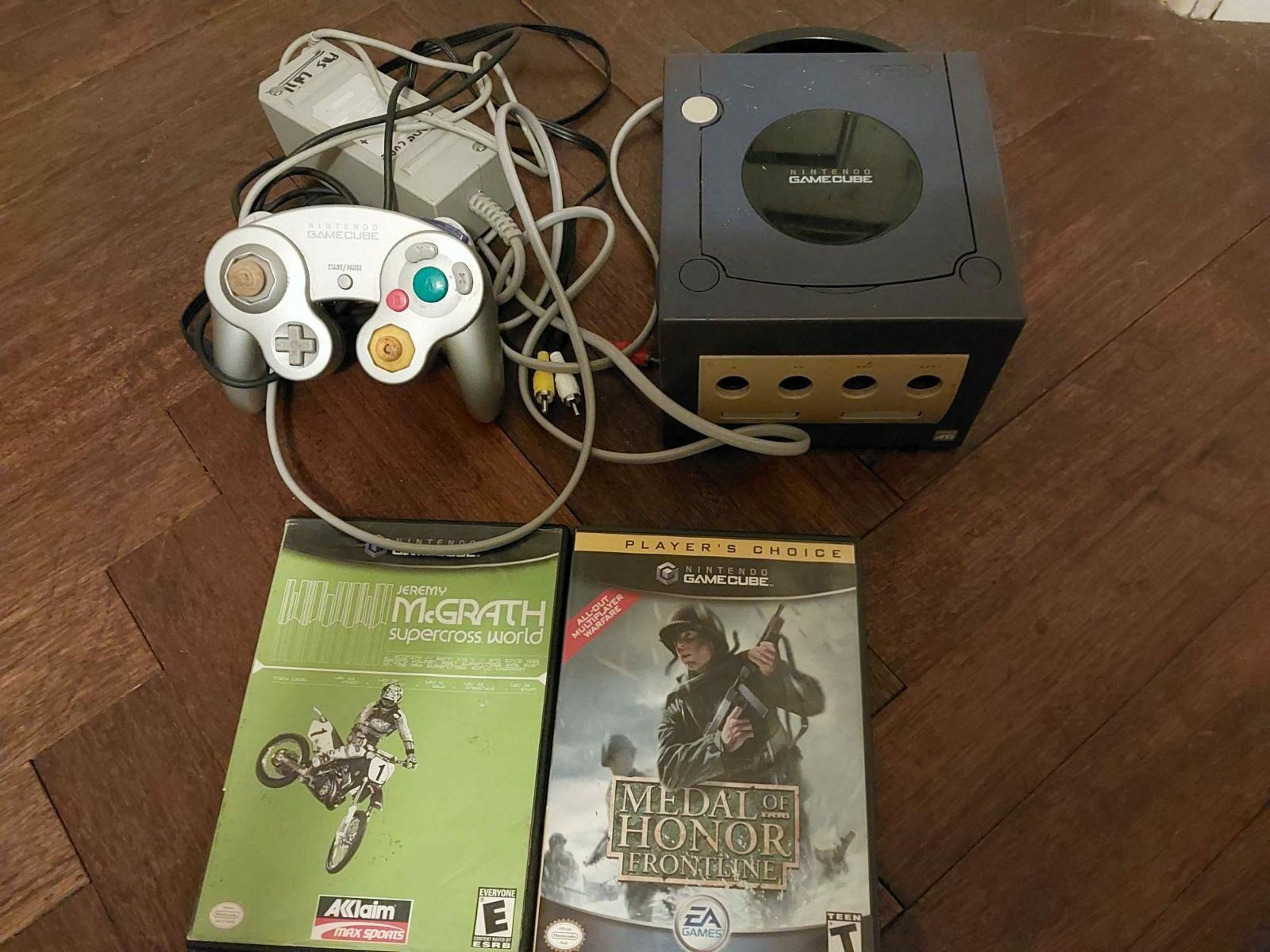 Console Game cube USA + 2 jeux